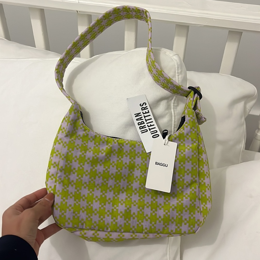 BAGGU Yellow and White Mini Shoulder Bag - Picture 3 of 3